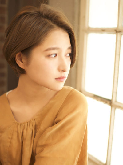 スポンテニアショートボブ!長めバングで女性度アップ☆